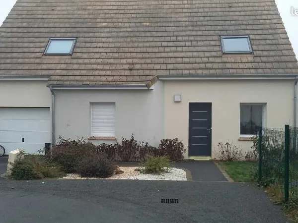 Maison familiale 7 pièces - Changé (72560)