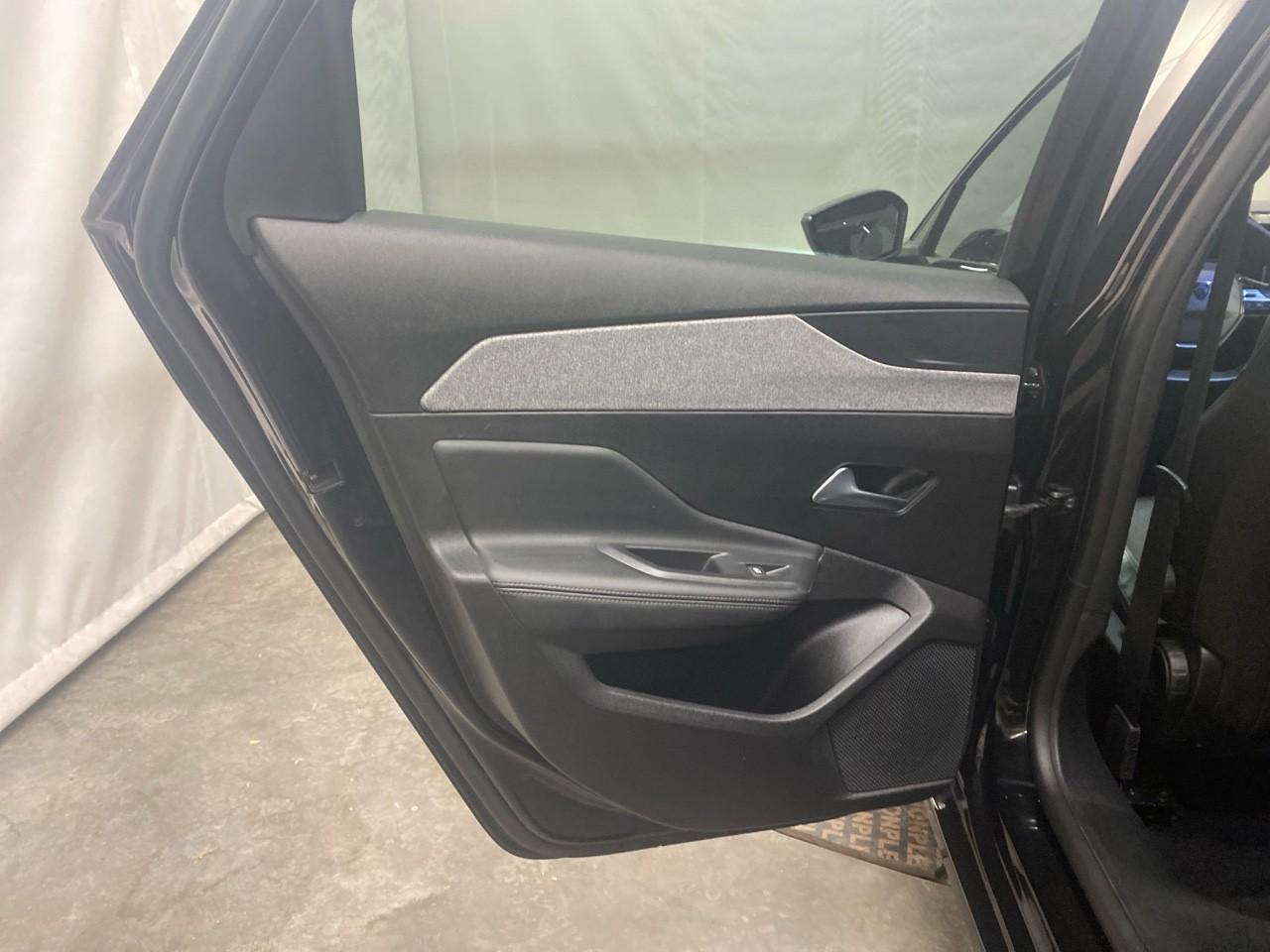 Peugeot 308 sw bluehdi 130ch s&s eat8 allure pack — photo 27