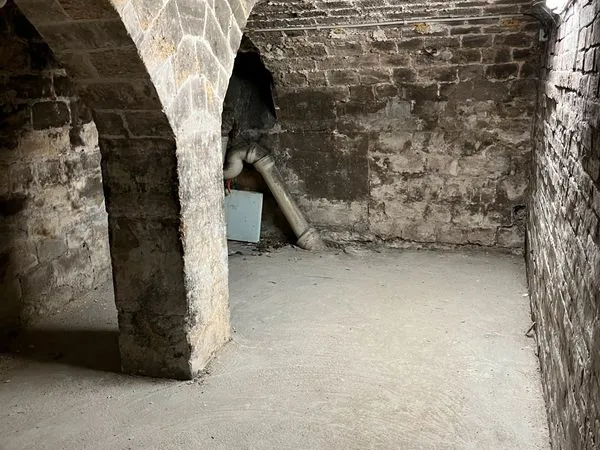 Cave 12m2 Paris 9