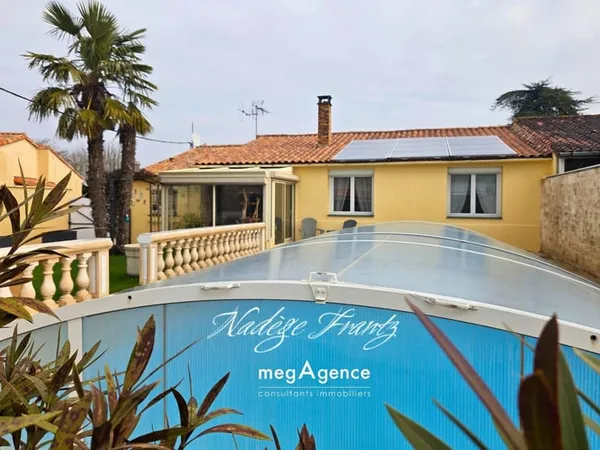 Pavillon années 70 avec piscine & autonomie énergétique !