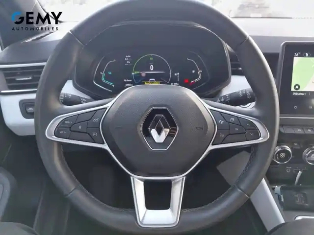 Renault Clio e-tech 140 - 21n — photo 20