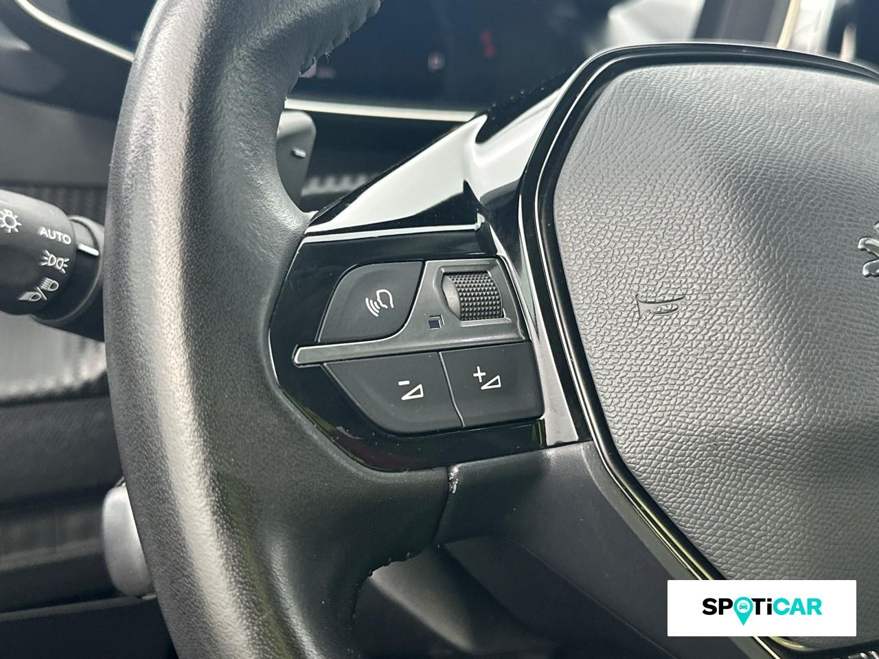 Peugeot 2008 1.2 puretech 130ch s&s allure pack eat8 — photo 18