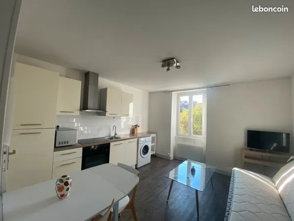 Appartement meublé spacieux proche du centre-ville