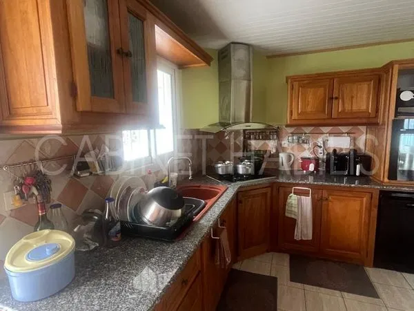 Propriété 5 pièces 142 m²