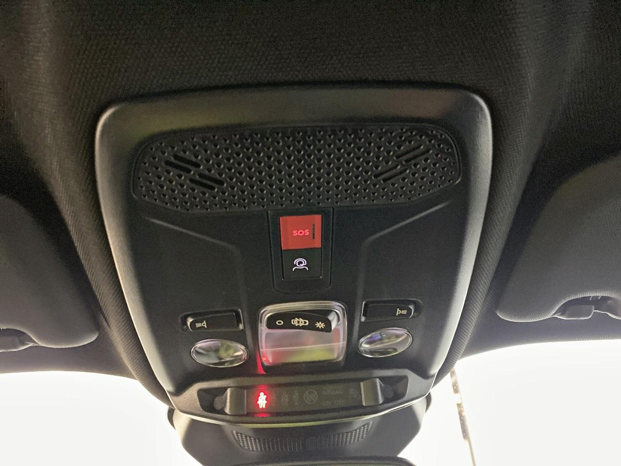 Peugeot 2008 100 s&s bvm6 allure — photo 19