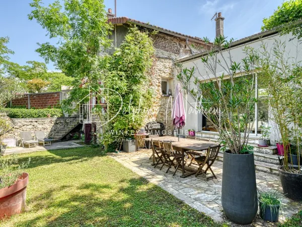 Maison atypique avec jardin - Collège Alain Fournier