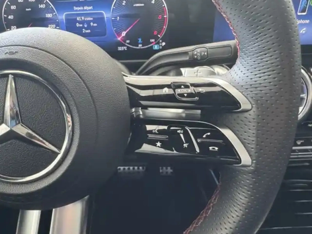 Mercedes Glb 200 d amg line — photo 16