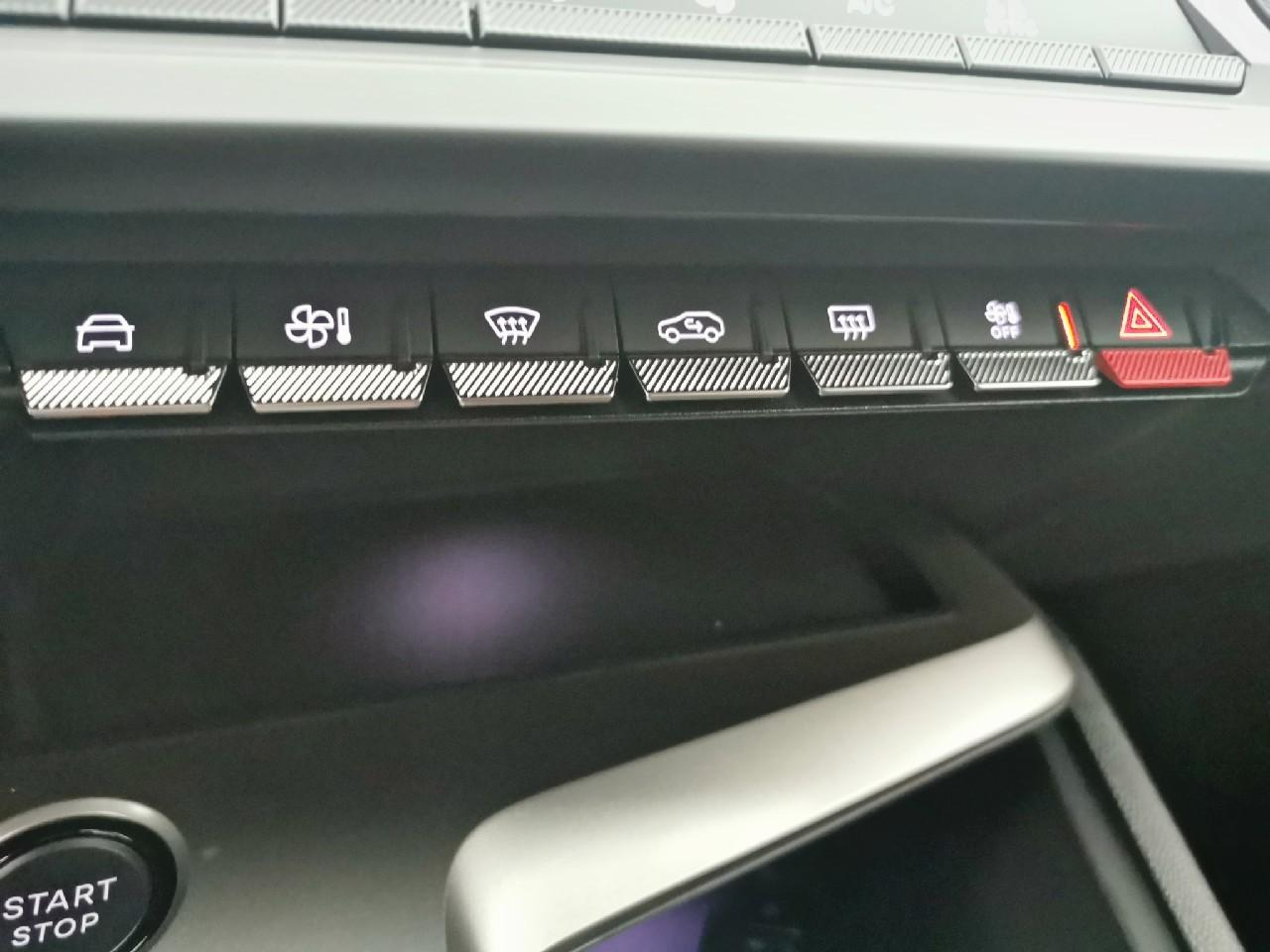 Peugeot 308 sw hybrid 145 e-dcs6 style — photo 33