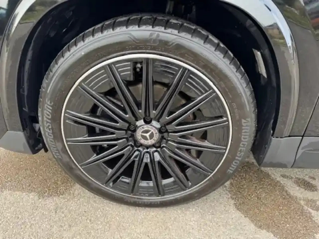 Mercedes Gla 200 d amg line — photo 19