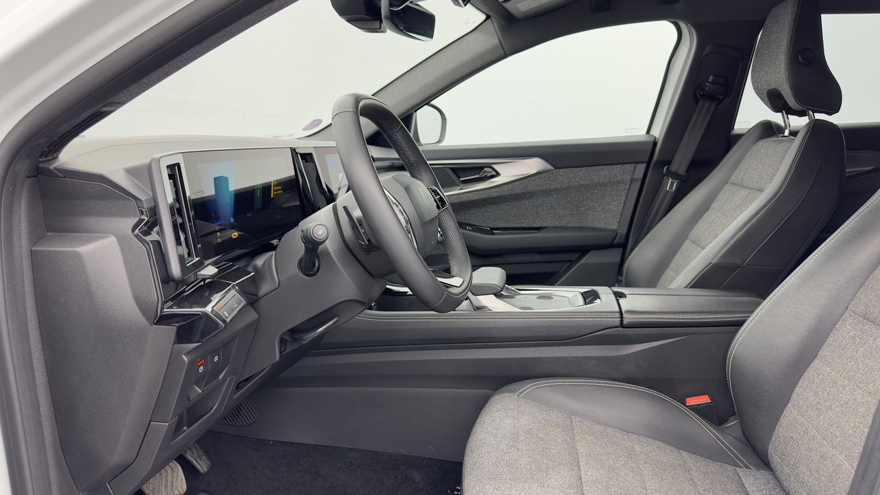 Renault Espace E-Tech full hybrid 200 GSR2 — photo 11
