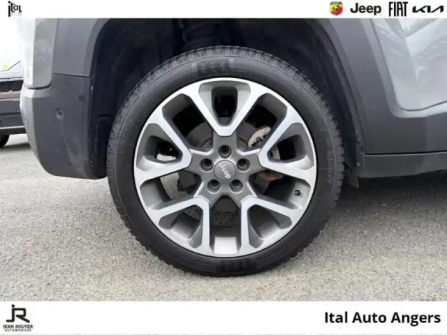 Jeep Renegade 1.3 gse t4 240ch 4xe s at6 — photo 11