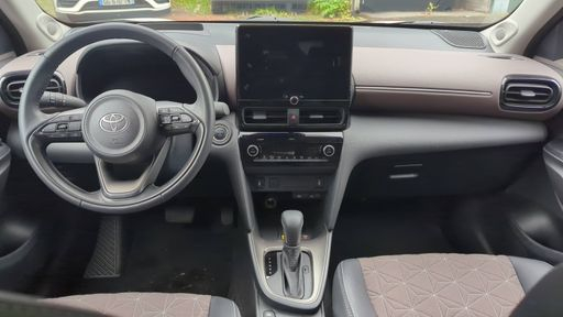 Toyota Yaris Cross 1.5 VVT-i 130 Hybrid E-CVT - Collection – 2025 – 14323 km – Hybride essence – Boîte Automatique — photo 28