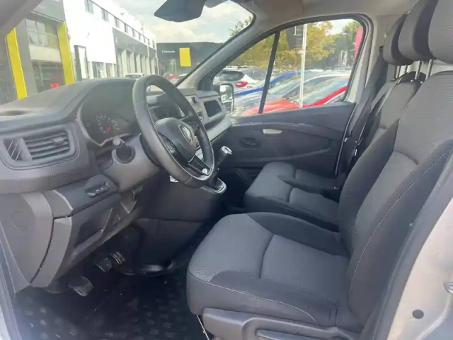 Renault Trafic fgn l1h1 2800 kg blue dci 110 — photo 30