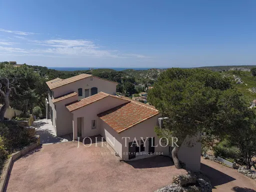 Maison 5 pièces 226 m²