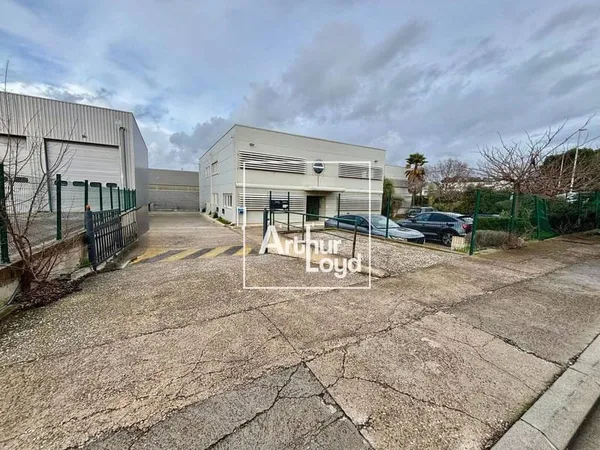 Bureaux 600 m²