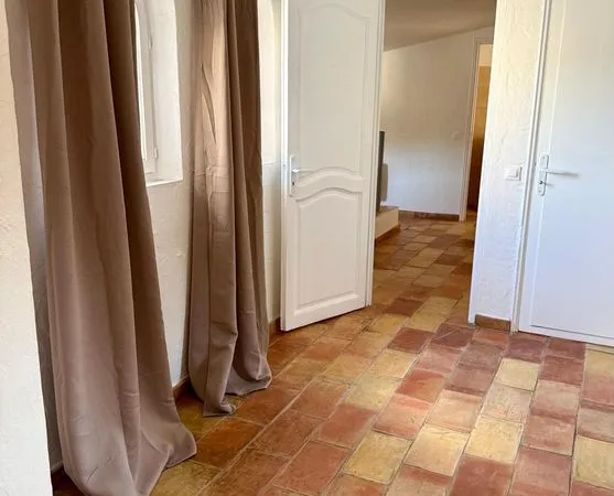 Location T2, 45m2