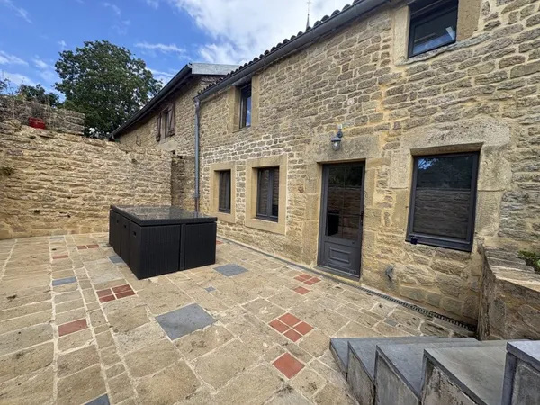Maison 8 pièces 200 m²