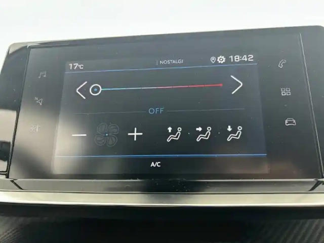 Peugeot 208 puretech 100 s&amp;s bvm6 — photo 24