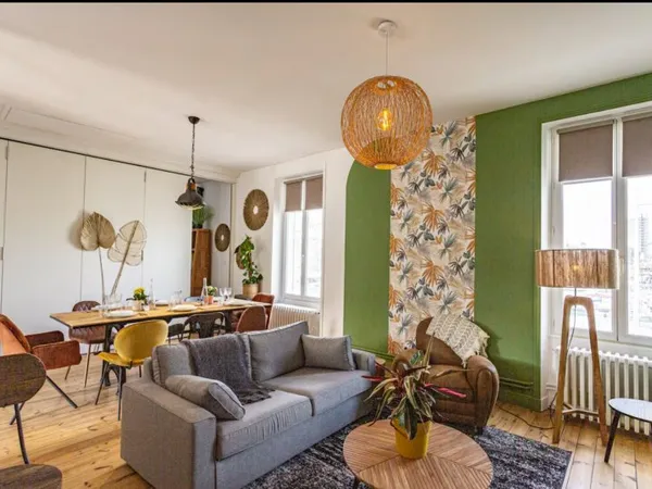 Location Appartement La Rochette T3 Meublé - Haut de gamme -Terrasse & vue Port