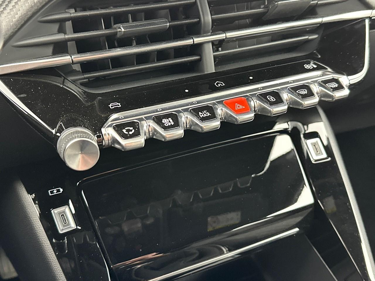 Peugeot 2008 100 s&s bvm6 allure — photo 28