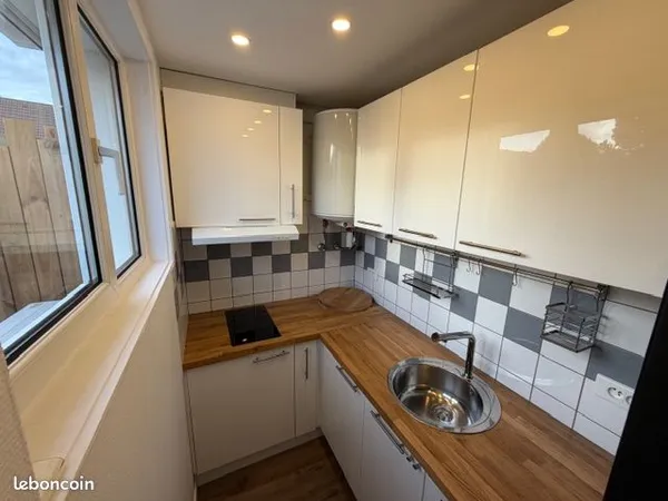 Appartement Location Hénin-Beaumont 1p 25m² 420€