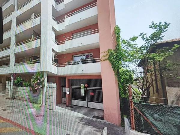 Garage ferme securise