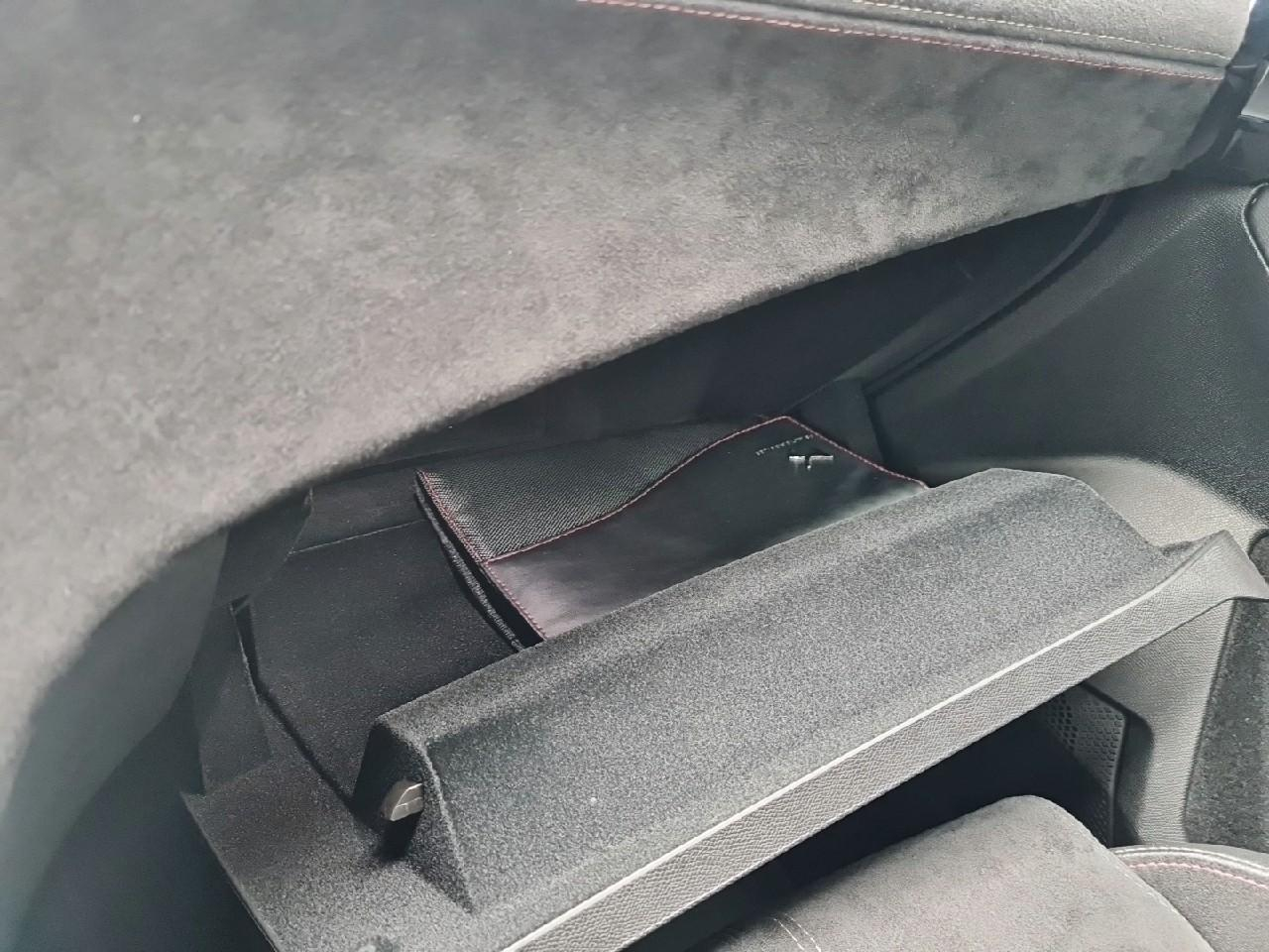 Ds Ds 7 crossback hybride rechargeable e-tense 300 eat8 4x4 performa — photo 16