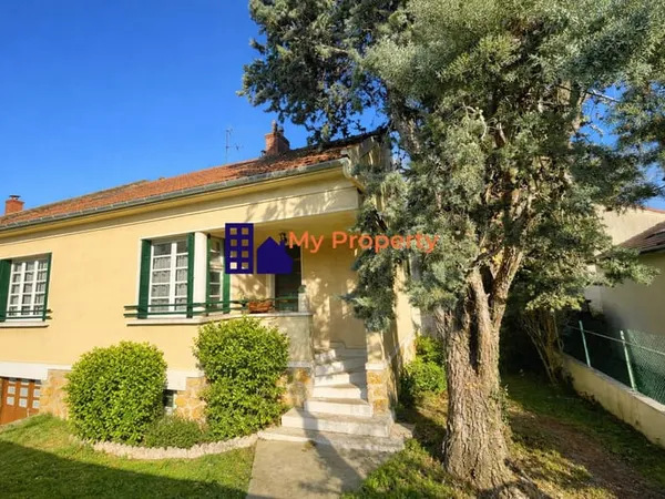 Maison familiale 5 pièces avec jardin, sous-sol et parking -