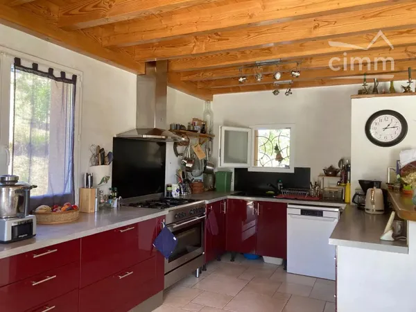 Saint-Nizier-d’Azergues – Villa familiale avec vue dégagée – 299 000 €