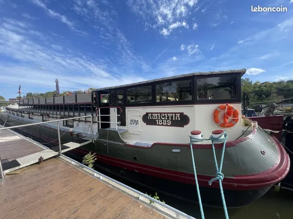 Péniche 5 pièces 100 m²