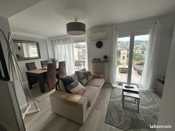 Location 2 pièces meublé Golfe Juan tout terrasse