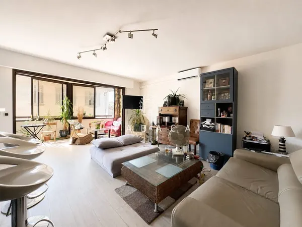 APPARTEMENT À LOUER - LE CANNET