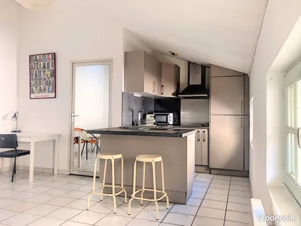 Studio 1 pièce 26 m²