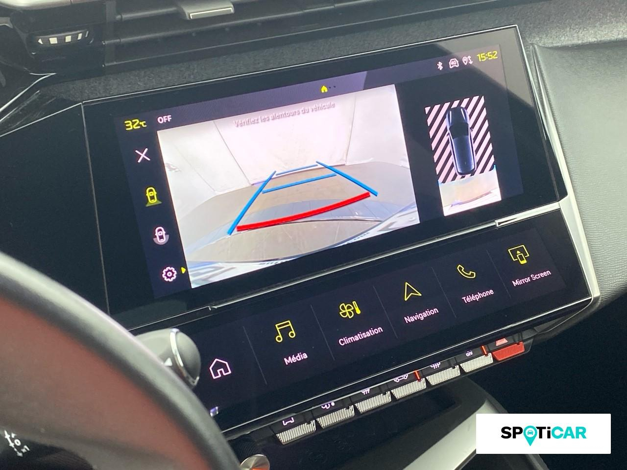 Peugeot 308 phev 180ch allure pack e-eat8 — photo 13
