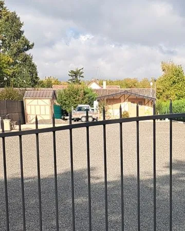 Vente terrain constructif viabilisé avec chalet