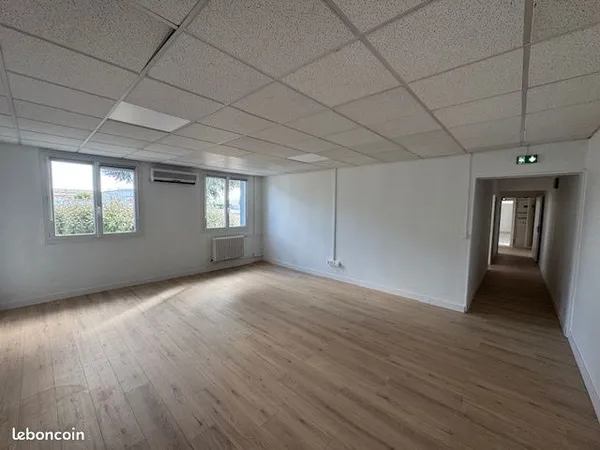 Bureaux 75 m² Auxerre