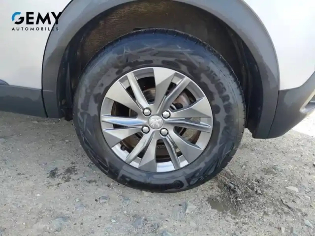 Peugeot 2008 puretech 100 s&amp;s bvm6 — photo 11