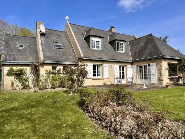 Maison 6 pièces 253 m²