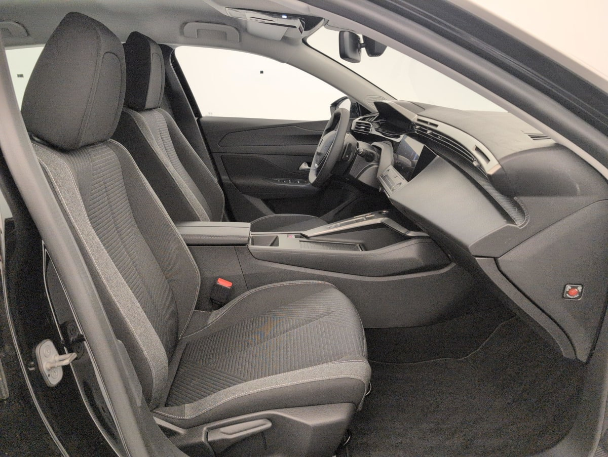 Peugeot 308 — photo 9