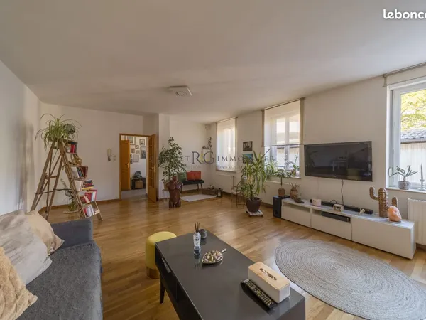 Appartement 2 pièces 81 m²