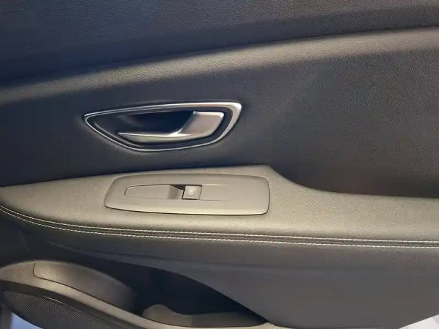 Renault Scenic grand  tce 140 — photo 28