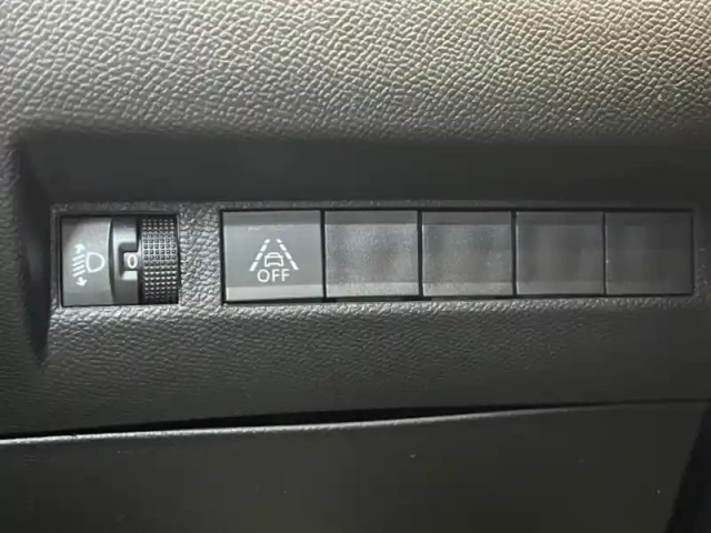 Peugeot 2008 1.2 puretech 100ch s&amp;s style — photo 11