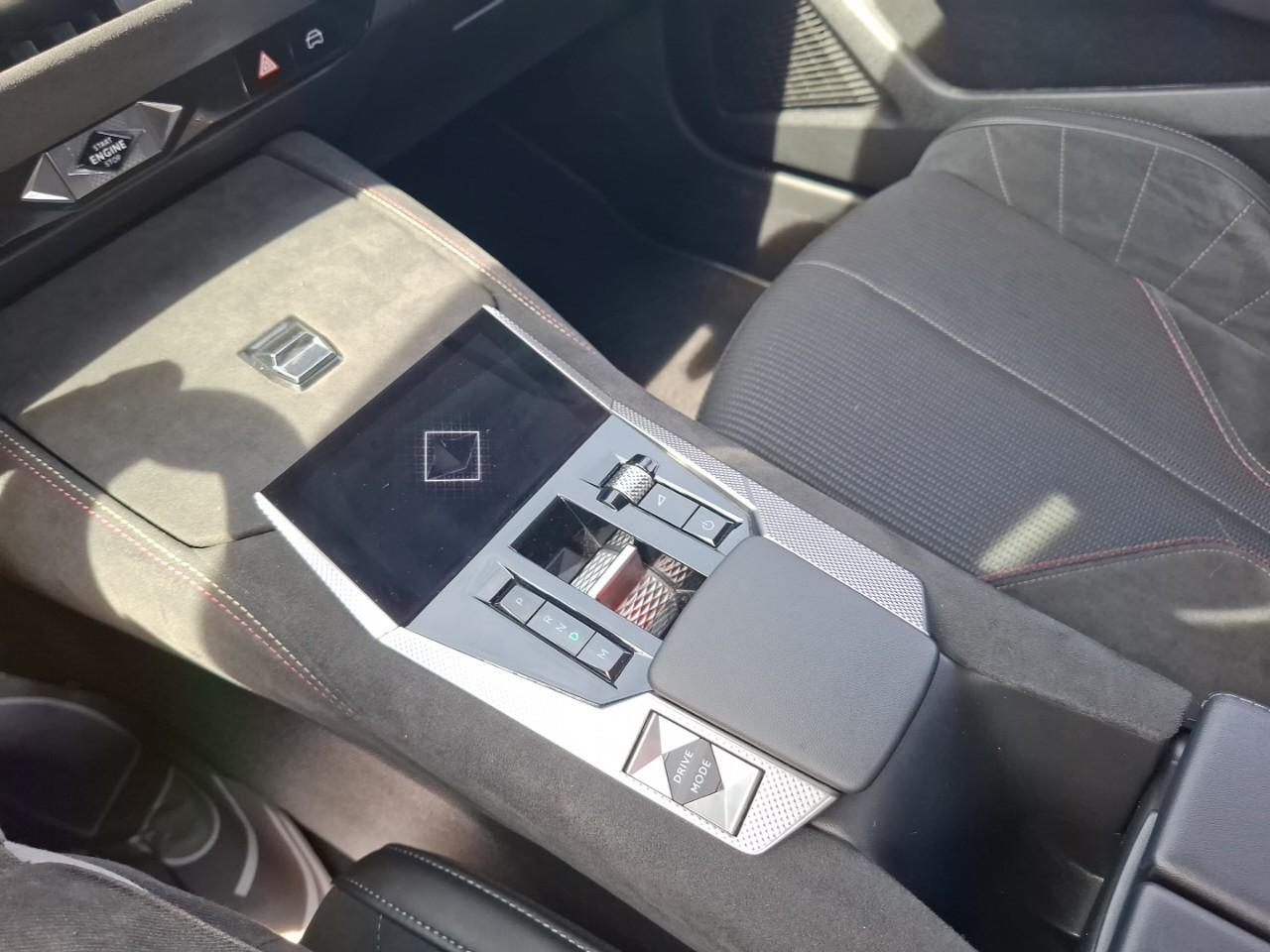 Ds Ds 4 puretech 130ch performance line + automatique — photo 24