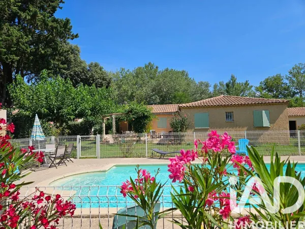 Maison de plain-pied 6 pièces 140 m²