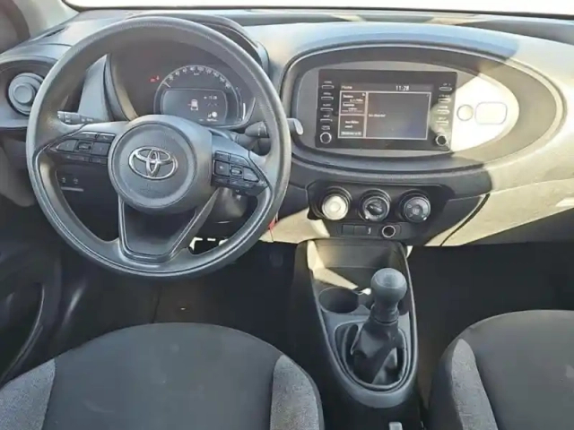 Toyota Aygo X 1.0 vvt-i 72ch active business my23 — photo 12