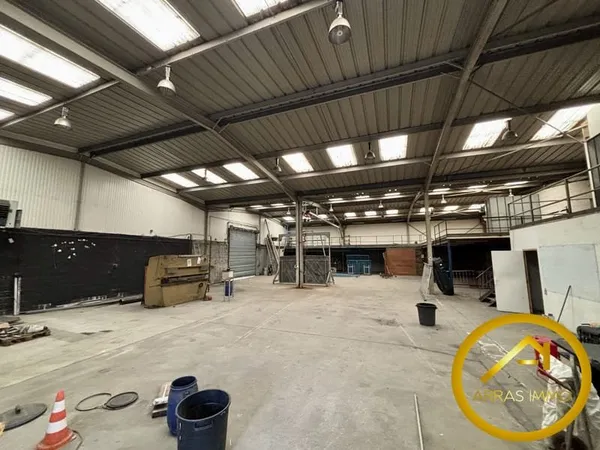 LOCAL D'ACTIVITE 600m2 - CARVIN ZONE DU CHATEAU