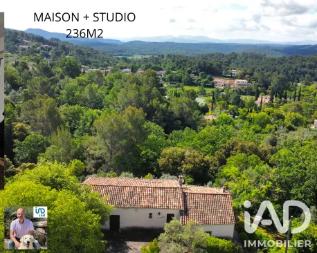Maison 7 pièces 236 m²