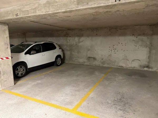 Parking 11 m²