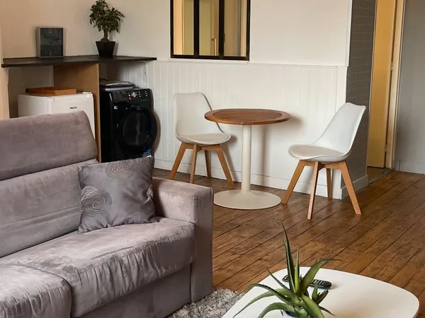 Grand studio meublé de 36 m² - Vieux-Tours
