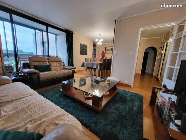 Appartement familial 120 m2 - 4 chambres - 10 ème et dernier étage